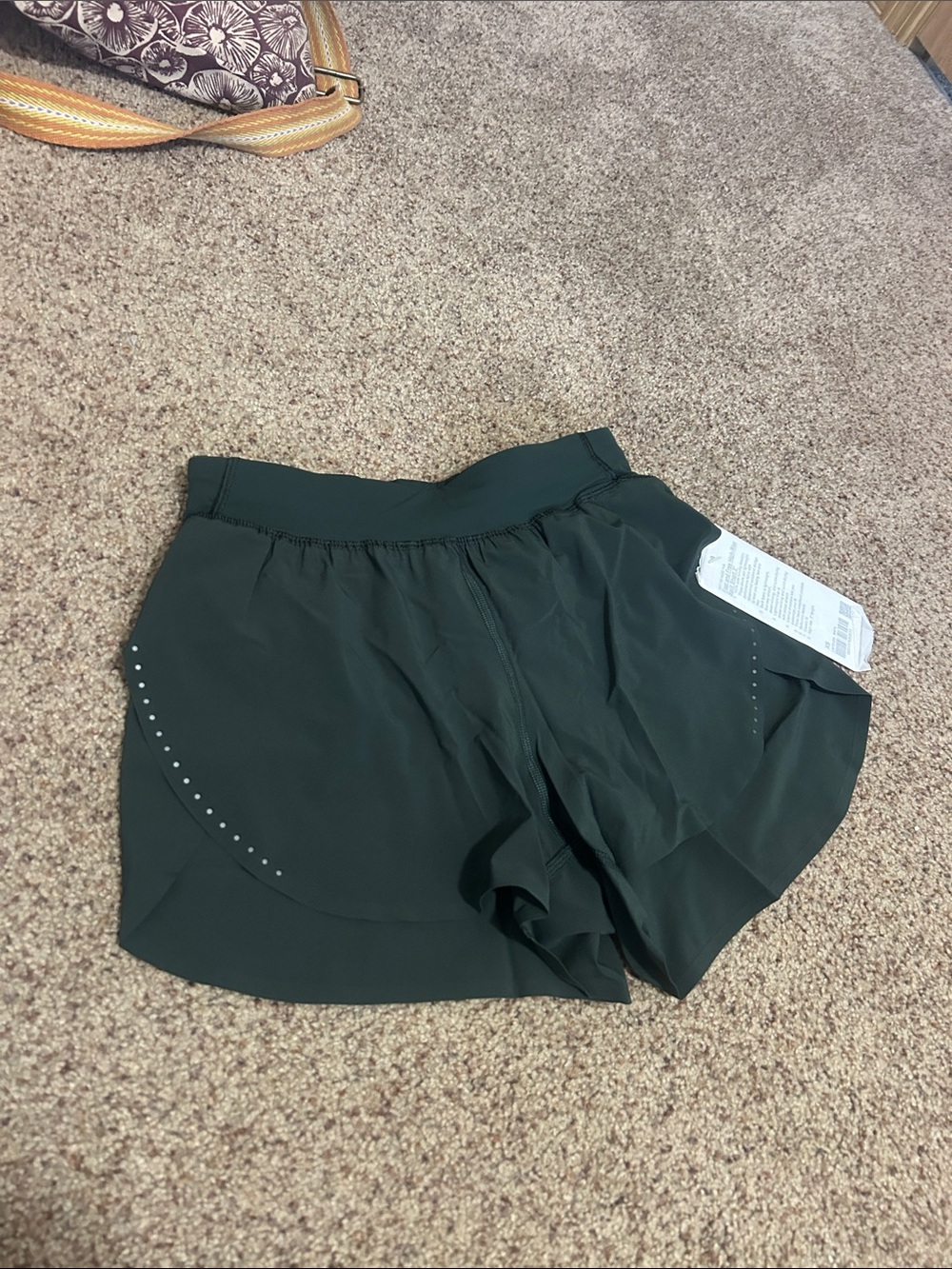 Lululemon fast and free
